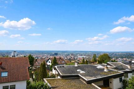 2-Zimmer Dachgeschosswohnung mit 2 Balkonen und TG in Wendlingen - Wendlingen am Neckar