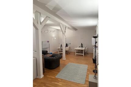 Schanze: Büro - Loft mit Küche, Bad & Innenhof in 22769 - Hamburg Altona-Nord