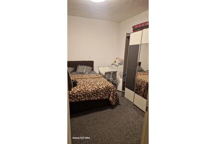 Wohnung zur Mieten - 700,00&nbsp;EUR Kaltmiete, ca.&nbsp; 70,00&nbsp;m&sup2; in Grevenbroich (PLZ: 41517) Neuenhausen