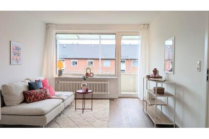 Frisch renoviert - 2-Zimmer, Balkon, Garage - Schwarzenbek