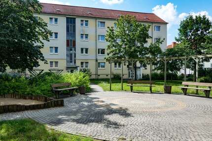 Wohnung zum Mieten in Stadtilm 314,27 € 50.77 m²