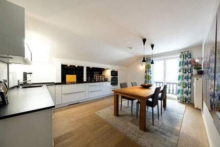 Exklusive, lichtdurchflutete 4-Zimmer-Dachgeschosswohnung in Seenähe - Bad Wiessee