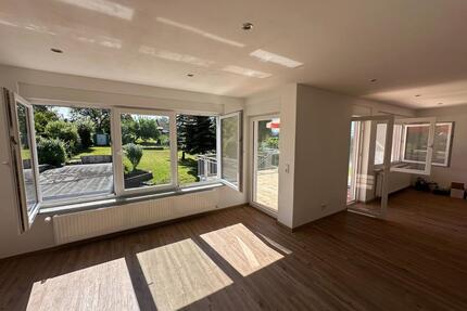 Exclusive Wohnung mit hochwertiger Einbauküche - Spiesen-Elversberg