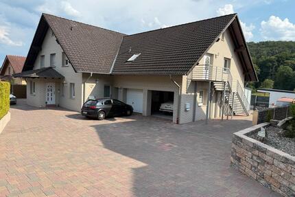 Freistehendes Einfamilienhaus mit Einliegerwohnung - Birkenfeld