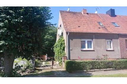 Doppelhaushälfte - 65.000,00&nbsp;EUR Kaufpreis, ca.&nbsp; 87,00&nbsp;m&sup2; in Tangerhütte (PLZ: 39517)
