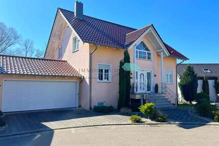 Haus zum Kaufen in Neuenstadt am Kocher 798.000,00 € 215 m²