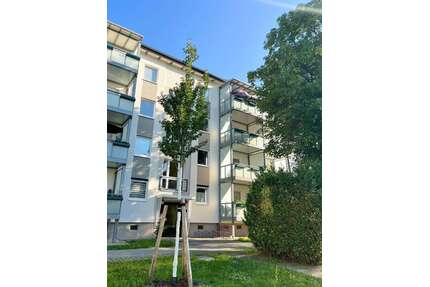 Wohnung zum Mieten in Hoyerswerda 366,00 € 61.04 m²