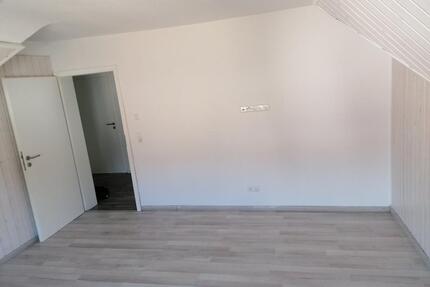 Bietigheim Kronenzentrum Dachgeschosswohnung zu Vermieten - Bietigheim-Bissingen