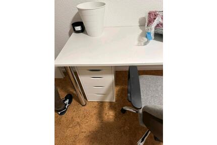 Zimmer in der WG - 450,00&nbsp;EUR Kaltmiete, ca.&nbsp; 10,00&nbsp;m&sup2; in Weinstadt (PLZ: 71384)