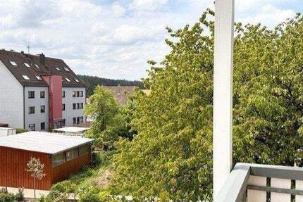 Bereit zum Einzug: Gepflegte 3-Zimmer-ETW mit Balkon & Stellplätzen in Winkelhaid | provisionsfrei