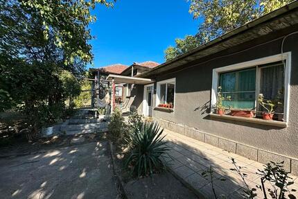 Haus in Bulgarien - 150.000,00&nbsp;EUR Kaufpreis, ca.&nbsp; 550,00&nbsp;m&sup2; in Berlin (PLZ: 12209) Steglitz-Zehlendorf