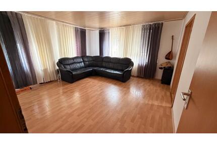 4 Zimmer Wohnung - 1.100,00&nbsp;EUR Kaltmiete, ca.&nbsp; 70,00&nbsp;m&sup2; in Herrenberg (PLZ: 71083)