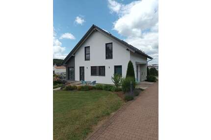 Haus zum Kaufen in Nordrhein-Westfalen - Altenbeken 415.411,00 € 143 m²