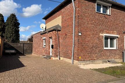 Frisch renoviertes Einfamilienhaus, ca95qm -52499 Baesweiler