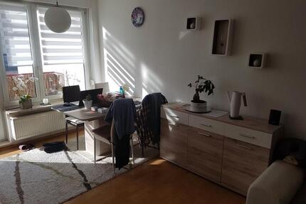 Renovierte 2-Zi-DG-Wohnung mit Balkon & Terrasse, Aufzug + TG - Erfurt Johannesvorstadt