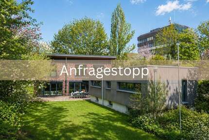 Haus zum Kaufen in Oldenburg 1.000.000,00 € 195.47 m²