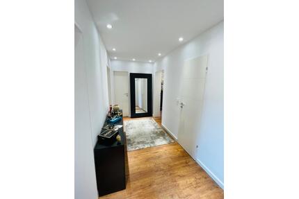 Moderne Eigentumswohnung 2-Zimmer von Privat Solingen