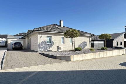 Moderner Bungalow in Lichtenau - 540.000,00&nbsp;EUR Kaufpreis, ca.&nbsp; 133,00&nbsp;m&sup2;&nbsp;Wohnfl&auml;che in Lichtenau (PLZ: 33165)