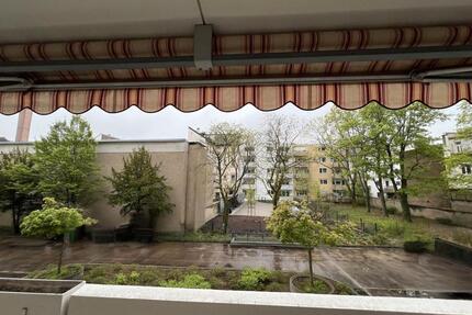 Helle 3‑Zimmer‑Wohnung mit Balkon & Aufzug – 76133 Karlsruhe Inne