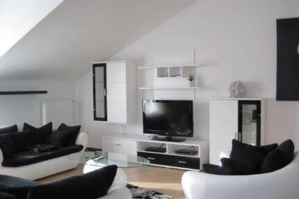Zentrale Lage: Moderne 3 ZKB mit schönem Süd-Balkon! - Löningen