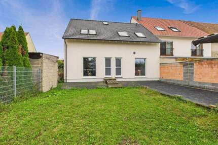 Neuwertiges Einfamilienhaus in ruhiger, sonniger Wohnlage - Rödersheim-Gronau