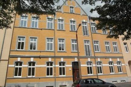 Wunderbare helle und großzügige 2-R-Wohnung mit Balkon - Dessau-Roßlau Innenstadt