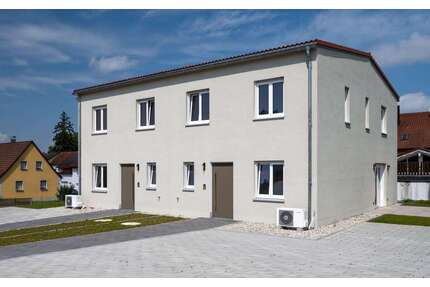 Haus zum Mieten in Aufhausen 1.350,00 € 135 m²