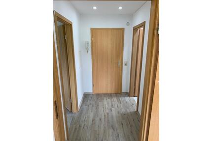 2 Zimmer Dachgeschosswohnung - 550,00&nbsp;EUR Kaltmiete, ca.&nbsp; 52,00&nbsp;m&sup2; in Schlüchtern (PLZ: 36381)