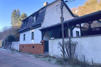 Großzügiges Wohnambiente mit zeitgemäßer Technik und Garten ! - Ahlsdorf Ziegelrode