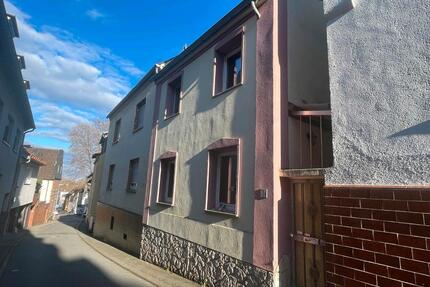 Charmantes Häuschen - 225.000,00&nbsp;EUR Kaufpreis, ca.&nbsp; 91,00&nbsp;m&sup2; in Mainz (PLZ: 55130) Laubenheim