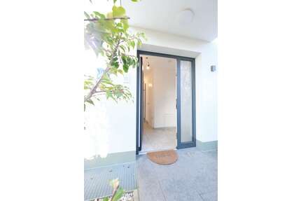 Haus zum Mieten in München 2.950,00 € 145.61 m²