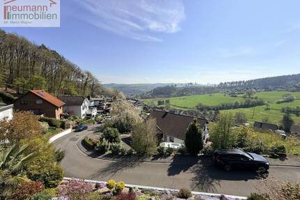 Familienfreundliches Einfamilienhaus in traumhafter Waldrandlage und Traumblick - Reuschenbach