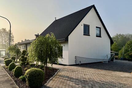 Modernes EFH aus 2021 mit großer Garage & großem Garten - Steinheim