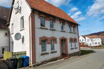 Mehrfamilienhaus - 125.000,00&nbsp;EUR Kaufpreis, ca.&nbsp; 155,00&nbsp;m&sup2; in Volkmarsen (PLZ: 34471)