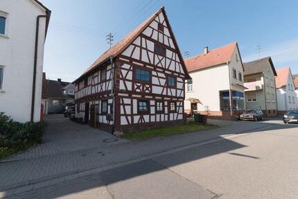 Historisches Juwel (1688): saniert & modern - Hatzenbühl