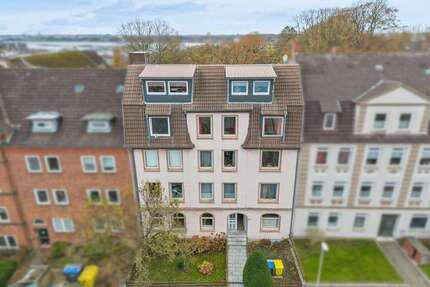 Haus zum Kaufen in Kiel 850.000,00 € 428.24 m²