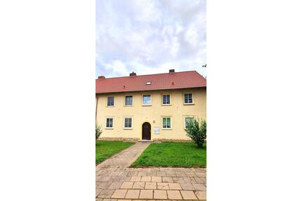 Modernisierte Wohnung mit Einbauküche zu vermieten - Bad Lauchstädt