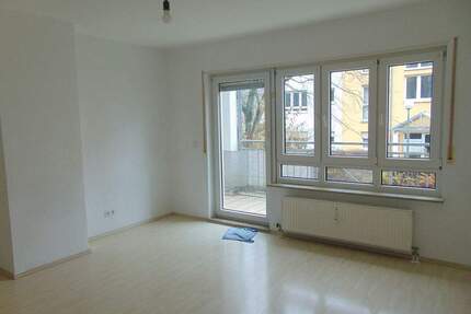 Top 3 Zimmerwohnung mit schönem Sonnenbalkon - Frankfurt am Main Preungesheim