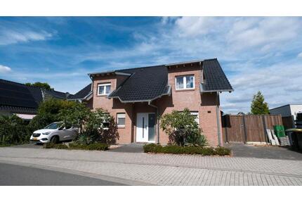 Einfamilienhaus mit Garage und 4 Schlafzimmern - Kranenburg