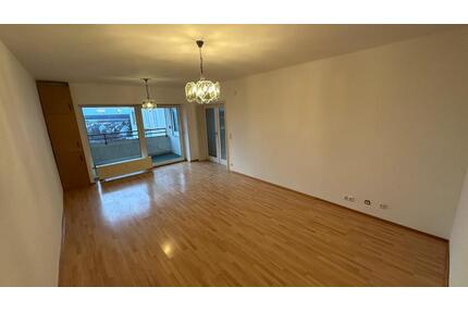 Helle 3-Zimmer-Wohnung mit Balkon & Stellplatz, ohne Makler - Rodgau