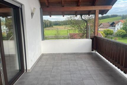 Helle 3 Zimmer Wohnung mit Dachterrasse -Ruhig - Rohrdorf