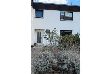 Charmantes Reihenhaus in Nürnberg-Röthenbach, ohne Makler!