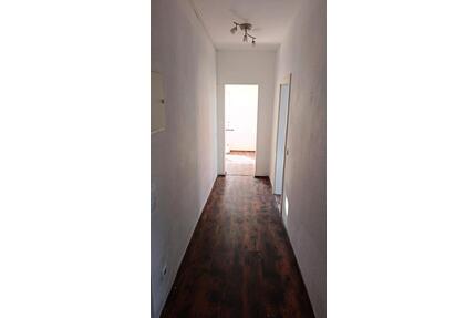 3-Zimmer-Wohnung mit Laminat & Eckbadewanne – ab sofort frei! - Wittmar
