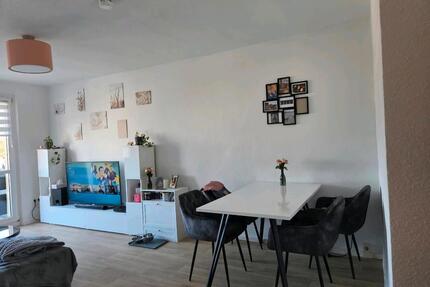 Schöne 3 Raum Wohnung Balkon Badewanne Nachmieter - Erfurt Linderbach