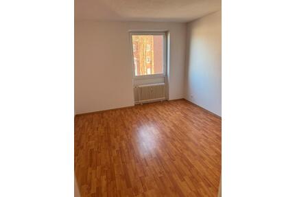 2 Stk. Wohnung zu vermieten - 1.000,00&nbsp;EUR Kaltmiete, ca.&nbsp; 85,00&nbsp;m&sup2; in Delmenhorst (PLZ: 27755) Düsternort
