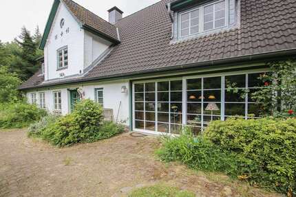 Haus zum Kaufen in Brekendorf 498.000,00 € 590 m²
