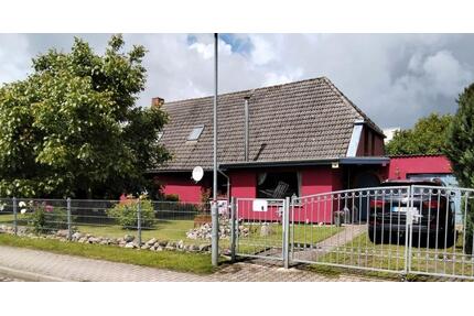 Haus mit Scheune in Ostseenähe mit Inventar - Steinhagen