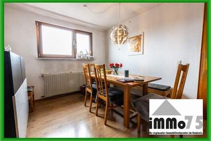 Generationenhaus mit vielen Möglichkeiten, Garage und großem Garten - Sternenfels