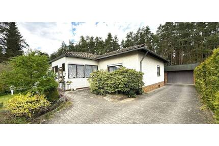 Großzügiger Bungalow auf tollem Grundstück - Wernberg-Köblitz Unterköblitz