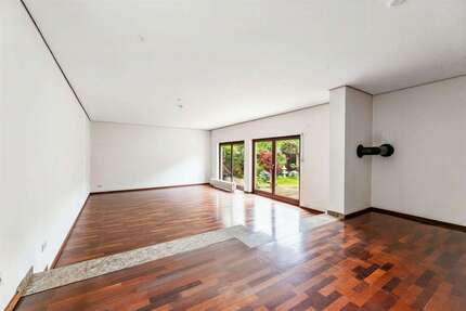 Haus zum Kaufen in Erlangen 549.000,00 € 146 m²